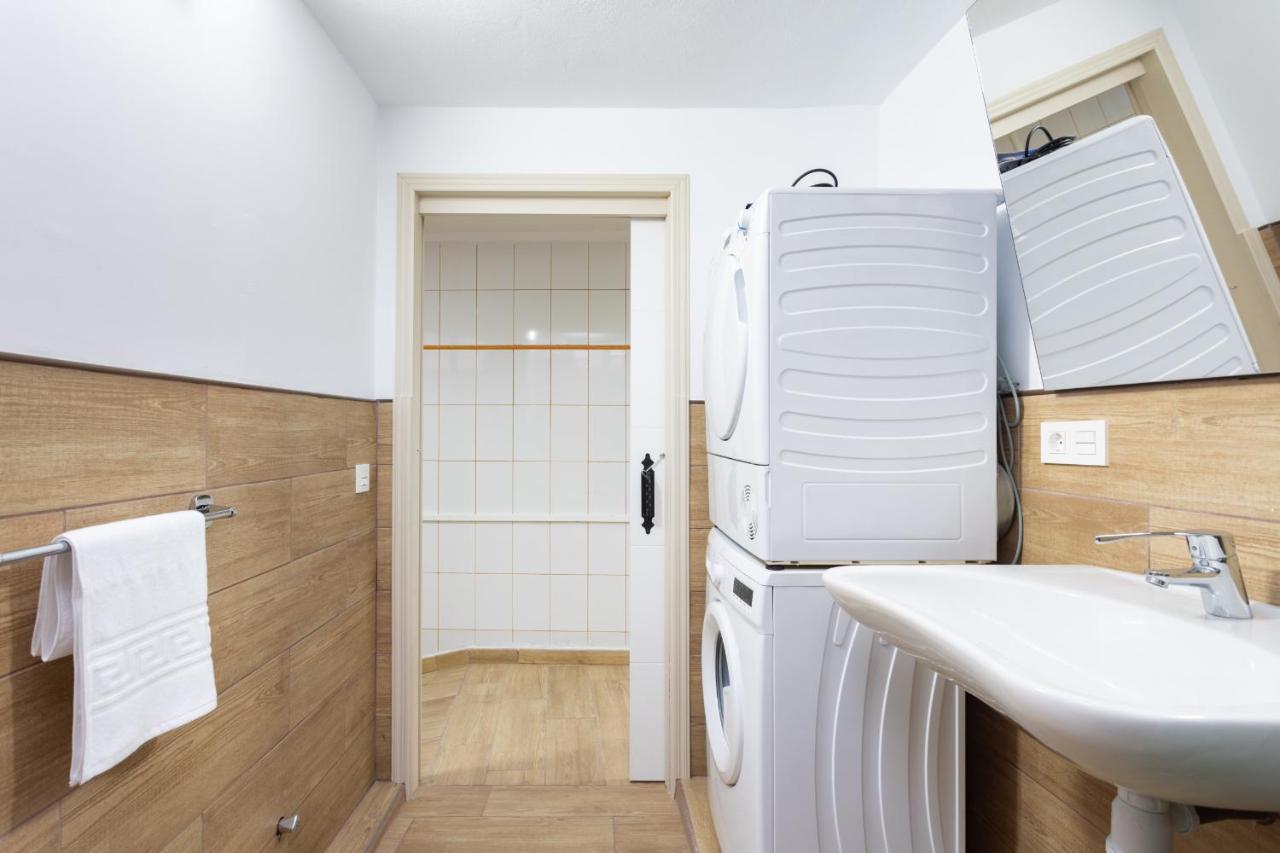 El Rosario  La Esperanza Downtown 3 Bd Apt מראה חיצוני תמונה
